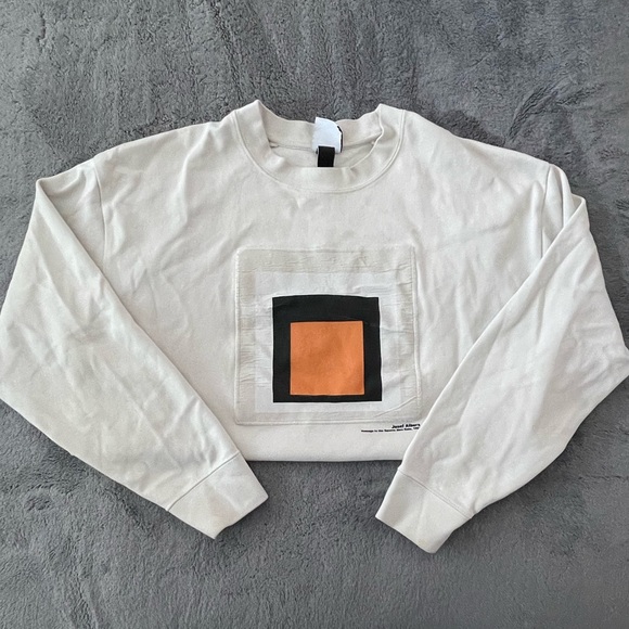SOLD on Depop - Zara Cream Abstract Pullover - Picture 5 of 5